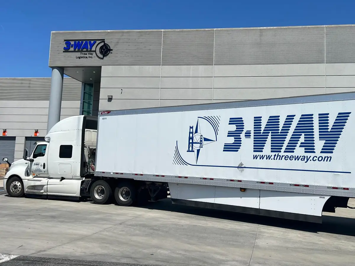 What to Know About Trade Show Drayage and Trade Show Trucking